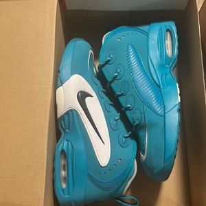 Nike air way up size 11